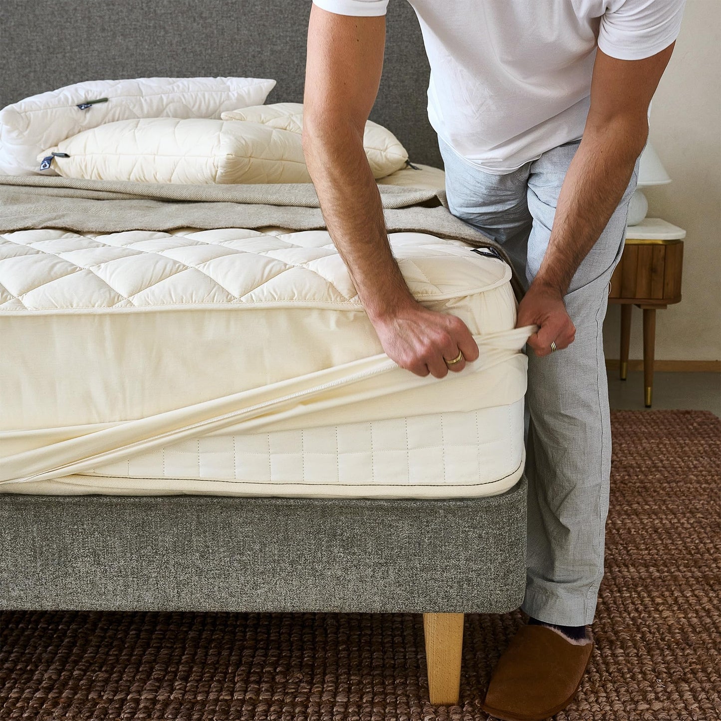 Natural Wool Mattress Protector Thermoregulating Cover