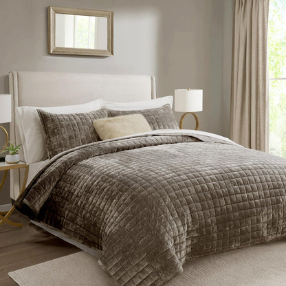 Luxury Velvet Quilt Set with Matching Pillow Shams