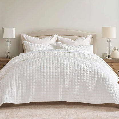 Luxury Velvet Quilt Set with Matching Pillow Shams