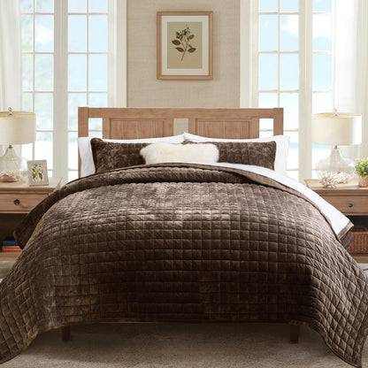 Luxury Velvet Quilt Set with Matching Pillow Shams
