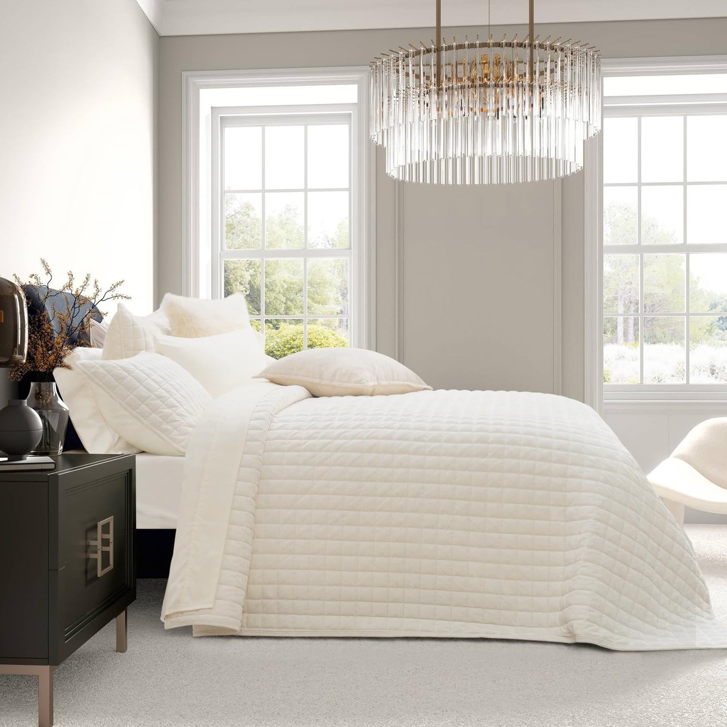 Luxury Velvet Quilt Set with Matching Pillow Shams