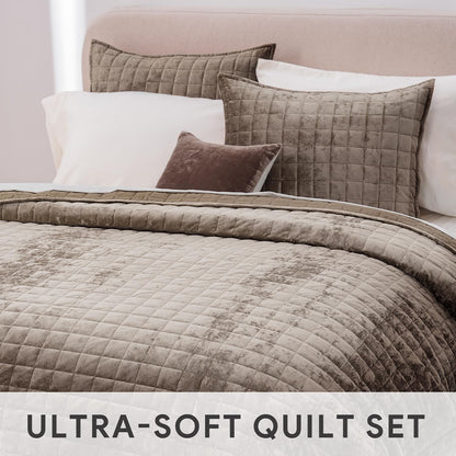 Luxury Velvet Quilt Set with Matching Pillow Shams