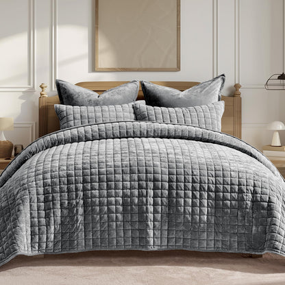 Luxury Velvet Quilt Set with Matching Pillow Shams