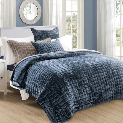 Luxury Velvet Quilt Set with Matching Pillow Shams