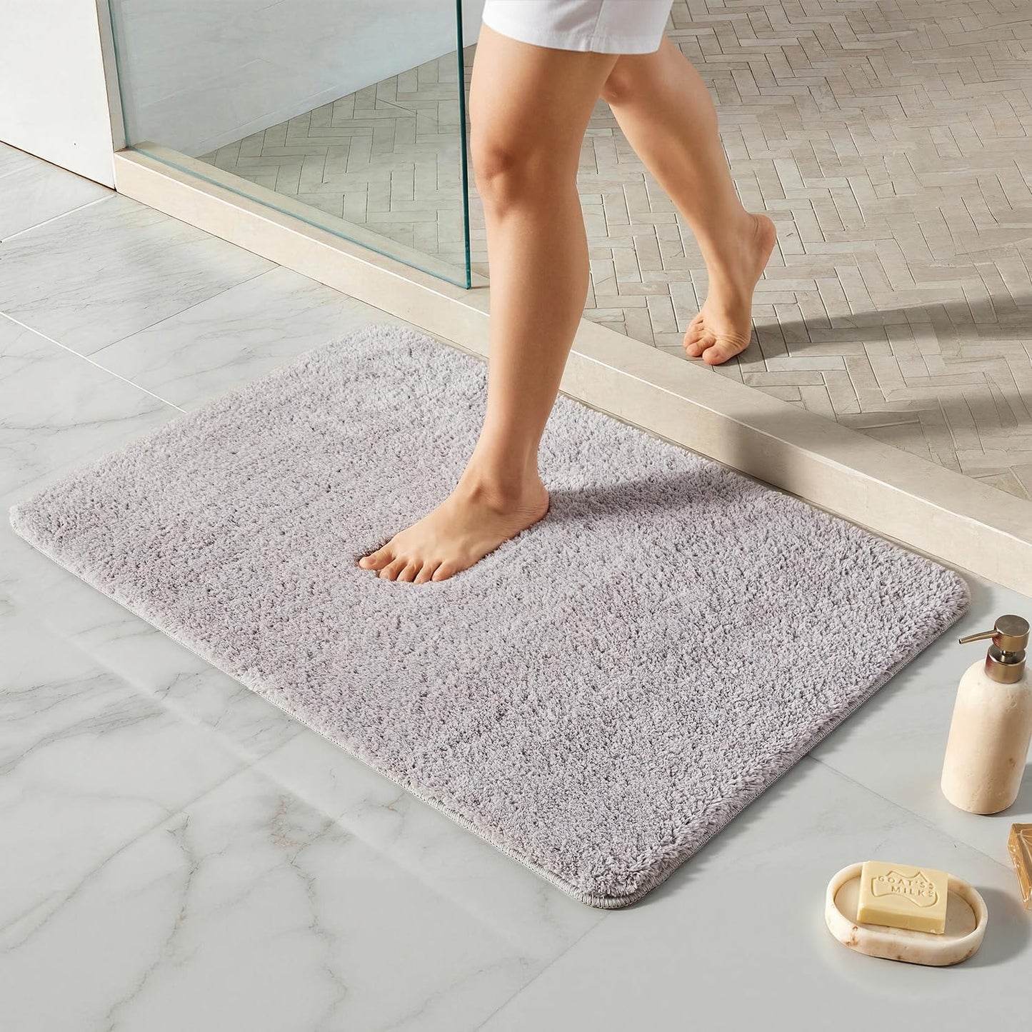 Ultra Soft Absorbent Bath Mat with Rubber Backing