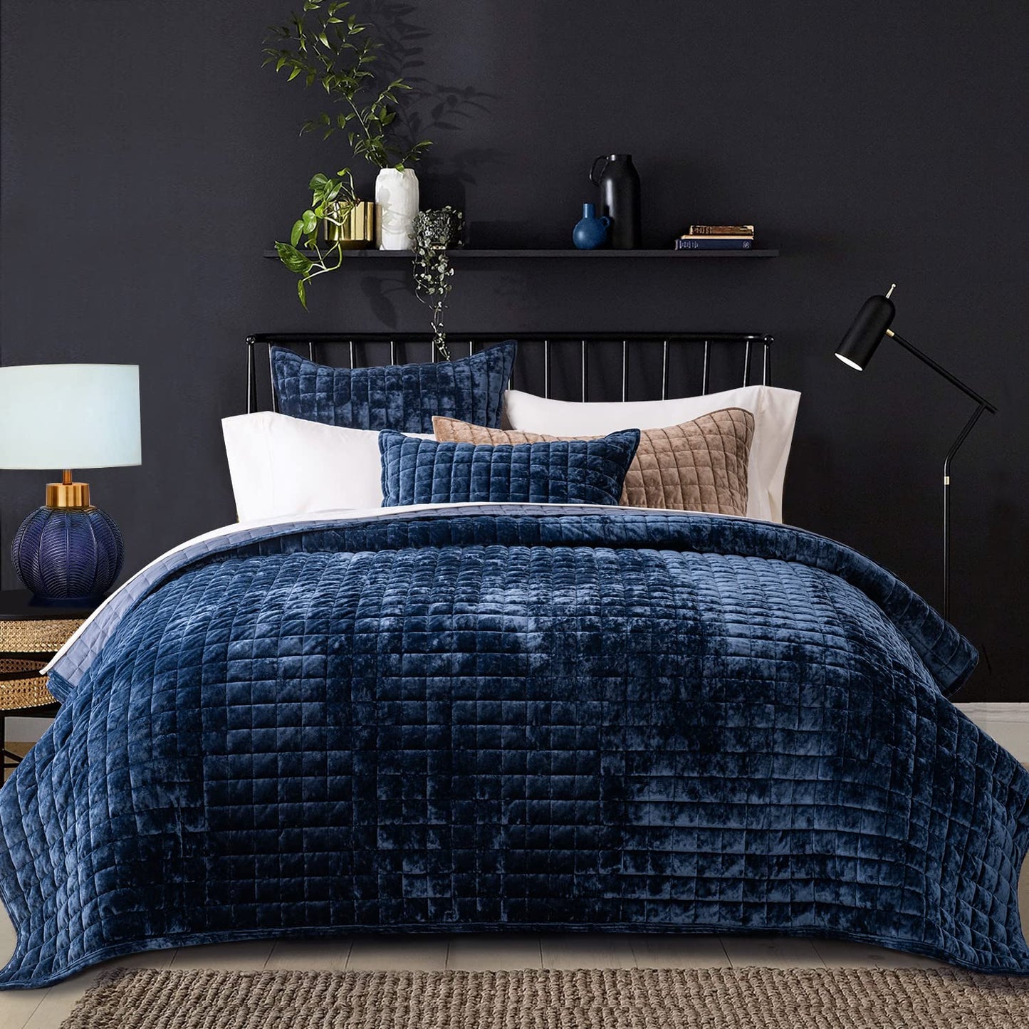 Luxury Velvet Quilt Set with Matching Pillow Shams