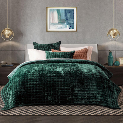 Luxury Velvet Quilt Set with Matching Pillow Shams