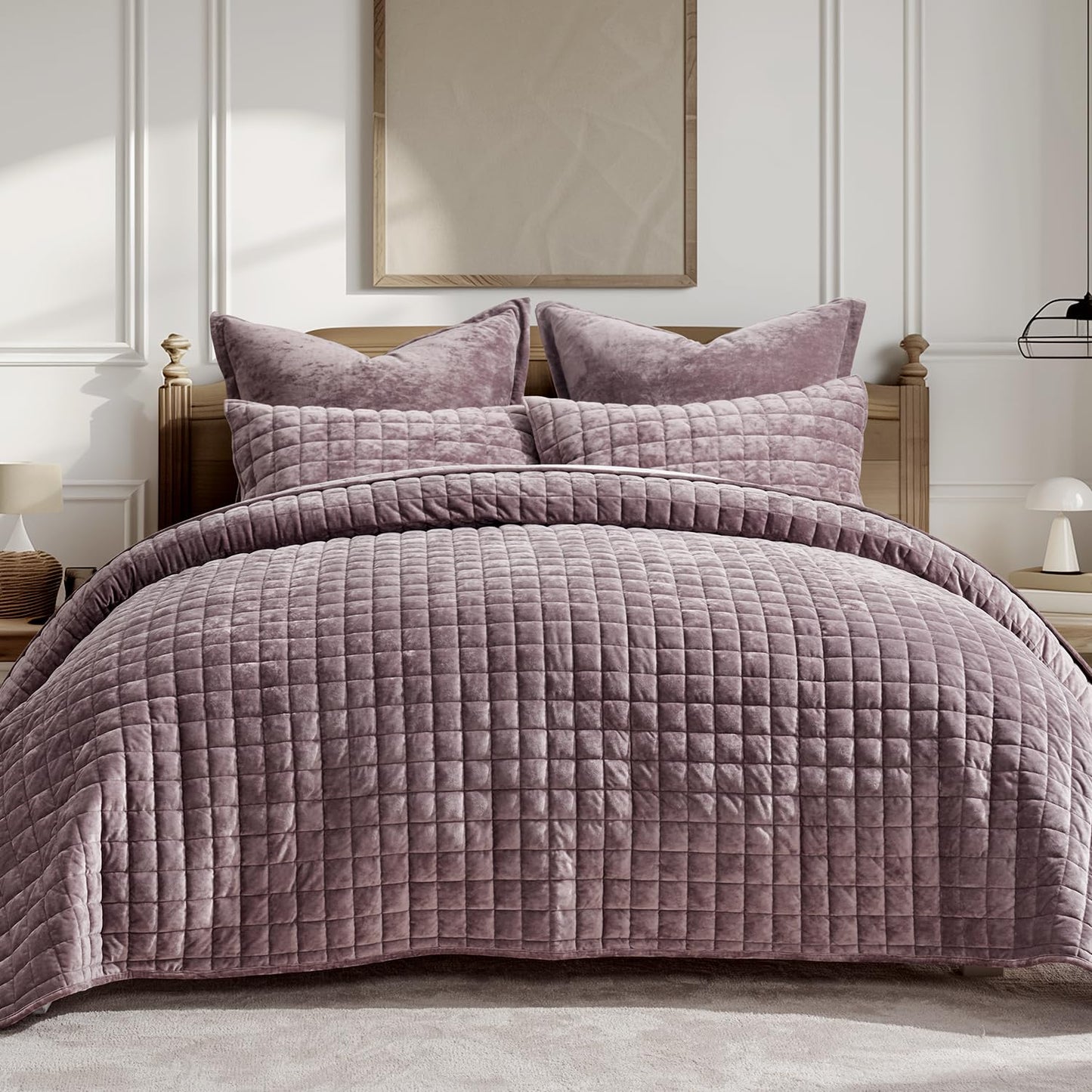 Luxury Velvet Quilt Set with Matching Pillow Shams