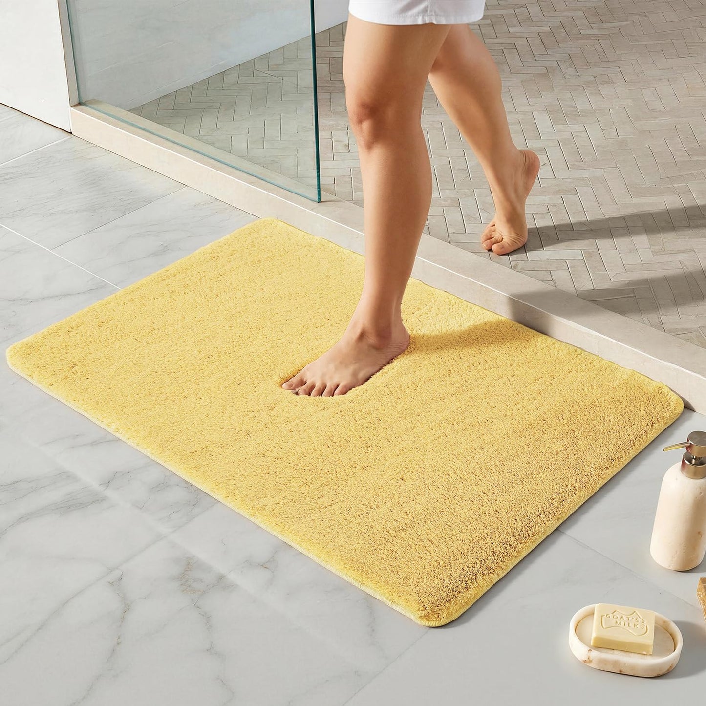Ultra Soft Absorbent Bath Mat with Rubber Backing