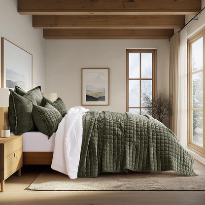 Luxury Velvet Quilt Set with Matching Pillow Shams