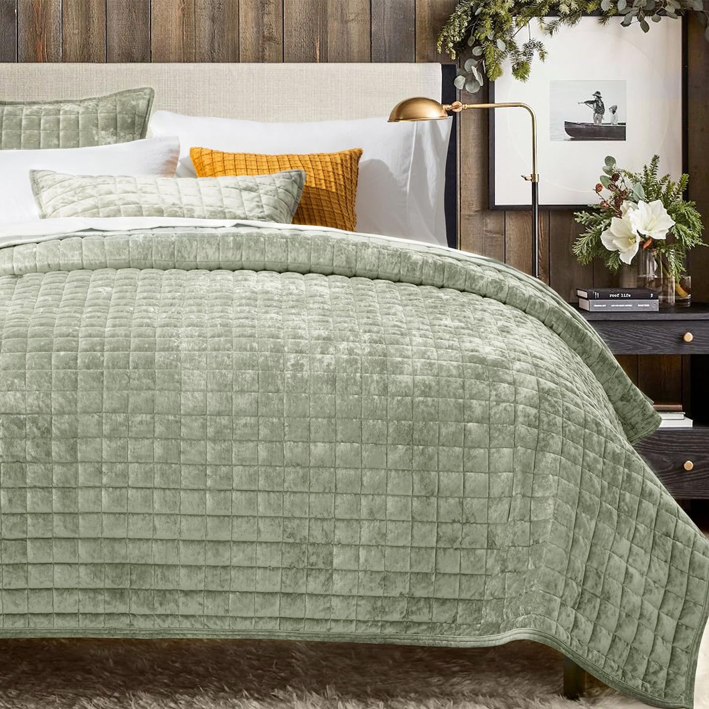 Luxury Velvet Quilt Set with Matching Pillow Shams