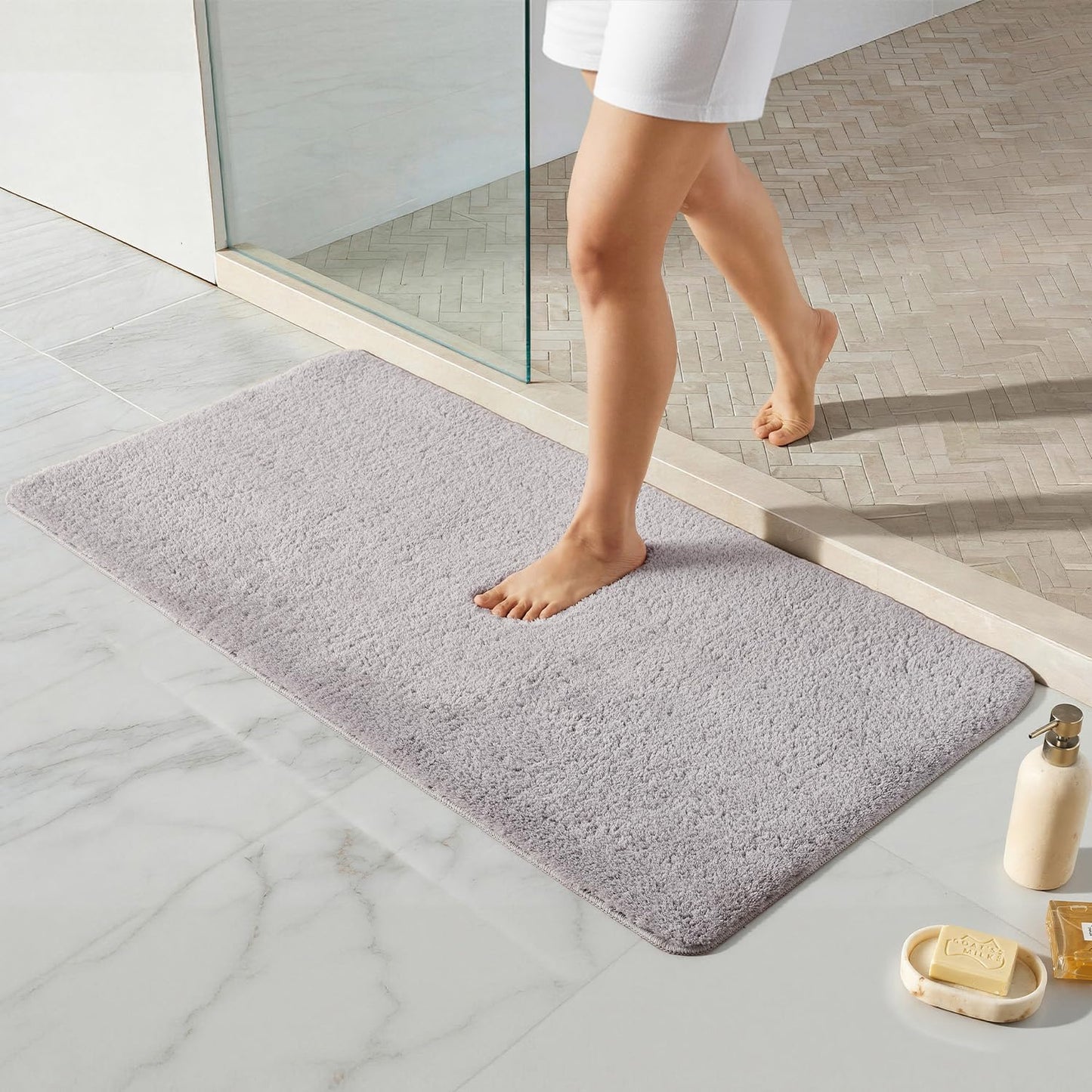 Ultra Soft Absorbent Bath Mat with Rubber Backing