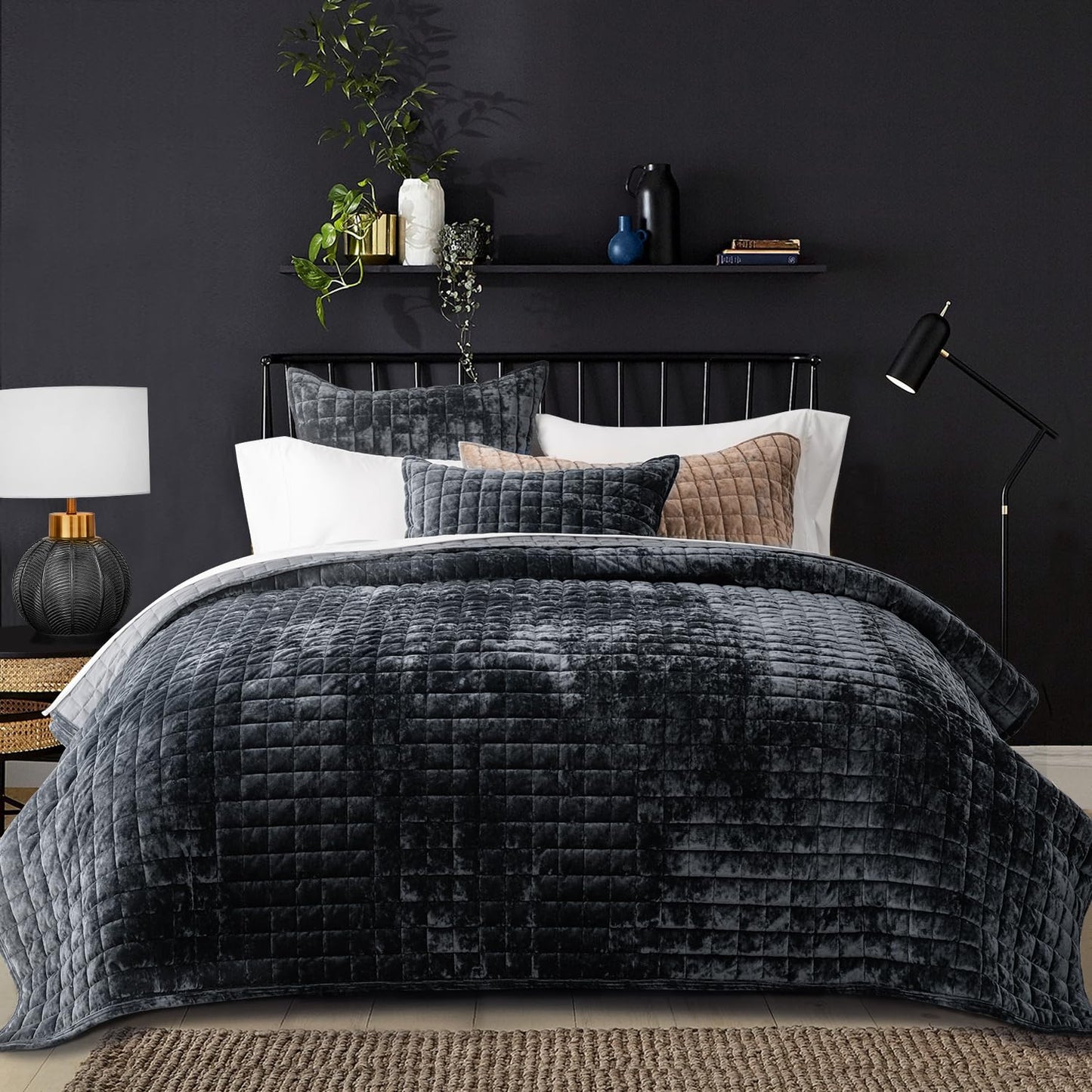 Luxury Velvet Quilt Set with Matching Pillow Shams