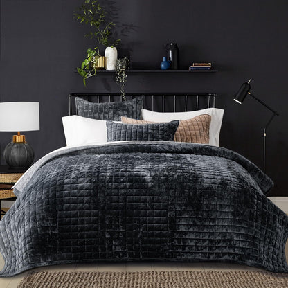 Luxury Velvet Quilt Set with Matching Pillow Shams