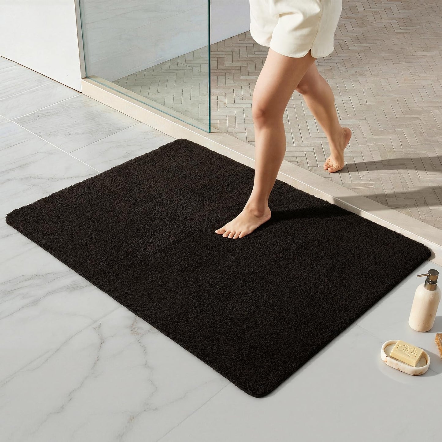 Ultra Soft Absorbent Bath Mat with Rubber Backing
