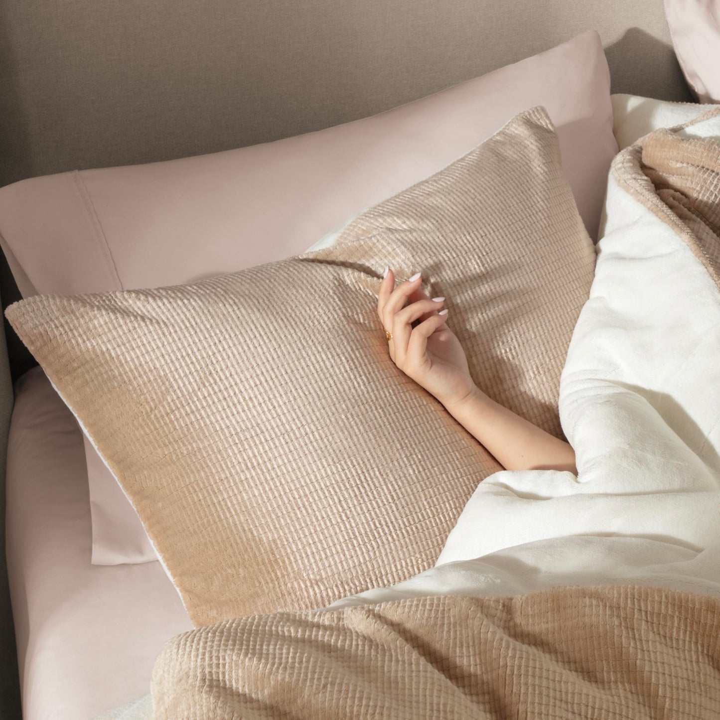 Soft Comforter Set with Matching Pillow Shams